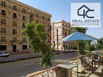 apartment for sale 185 m in compound Hyde Park new cairo  ready to move prime location on landscape with installment  under market price