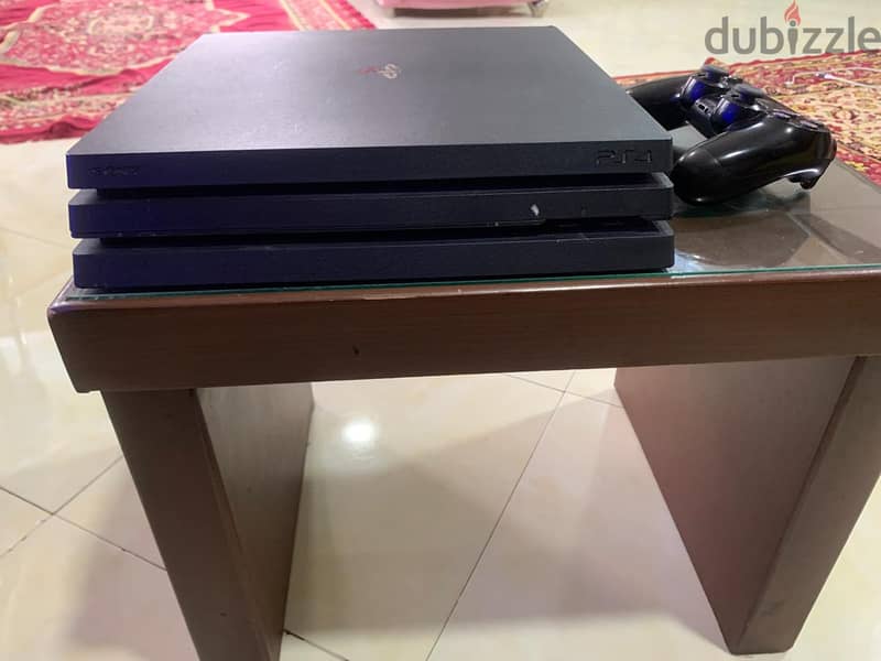 Playstation 4 pro 1 tera used 1