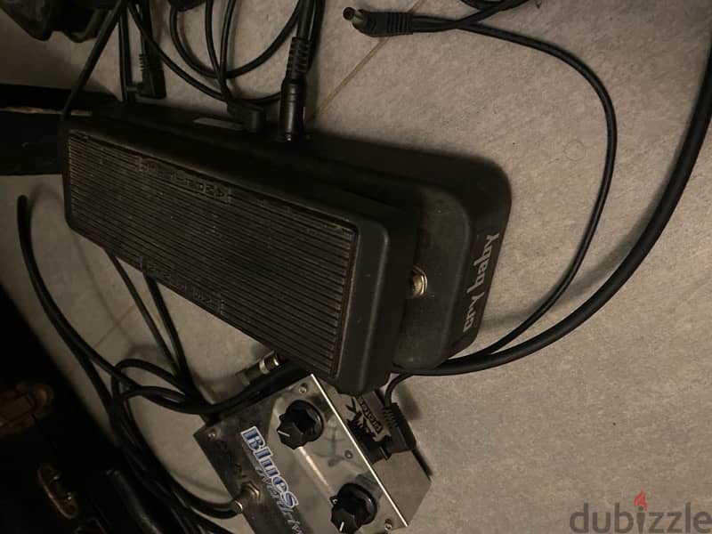 Dunlop CryBaby wahwah pedal guitar 2