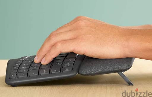 Logitech ERGO K860 Ergonomic Wireless Keyboard كيبورد لاسلكي لوجيتك 3