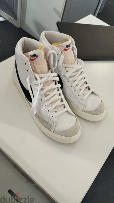 nike blazer high 44 EU تلبس ٤٣