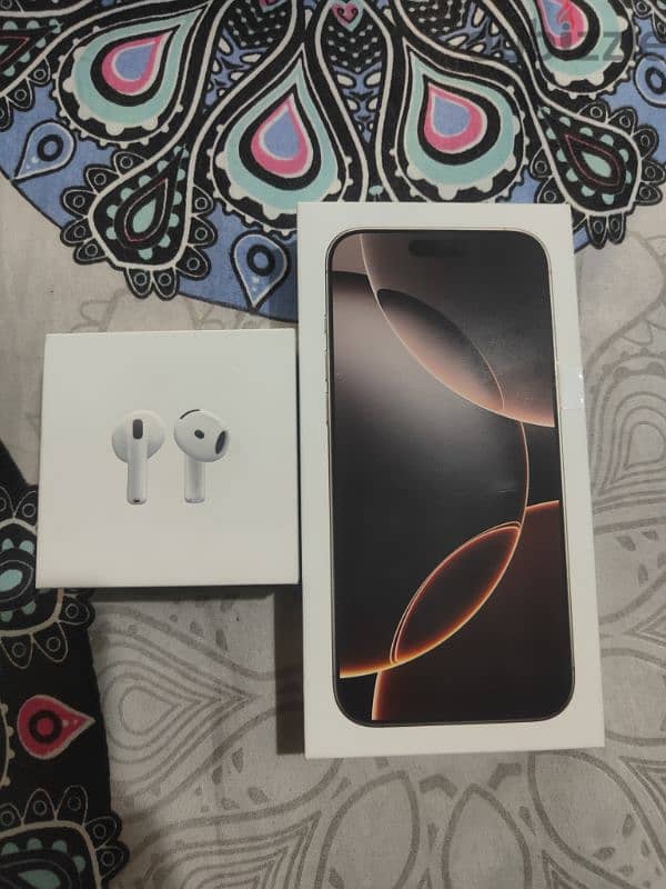 Iphone 16 pro max + Airpods 4 جديد متبرشم 0