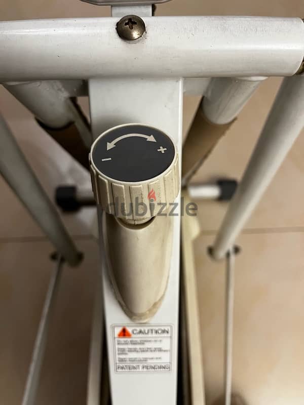 Training Air Bike (great condition) عجلة تمرين - حالة ممتازة 4