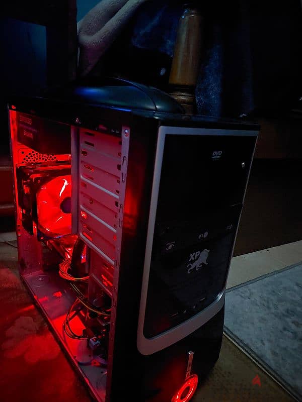 كيسة جيمينج pc معالج 4770k كارت rx 570 4GB 5