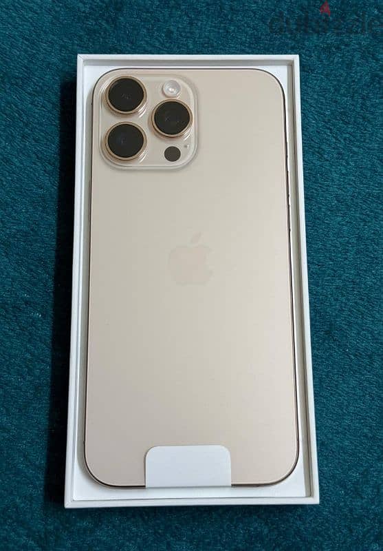 iPhone 16 Pro Max 256 GB Desert Titanium Japan 0