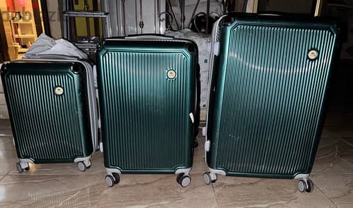 3 emerlad green luggage set