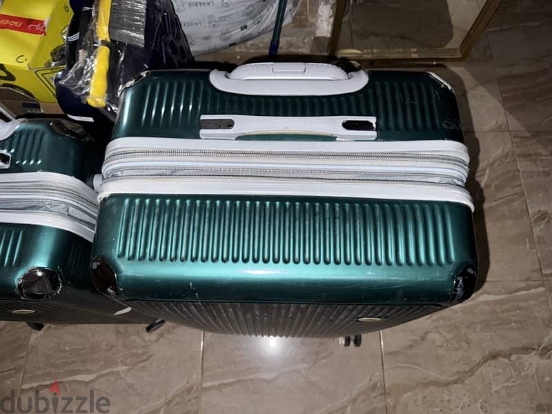 3 emerlad green luggage set 1