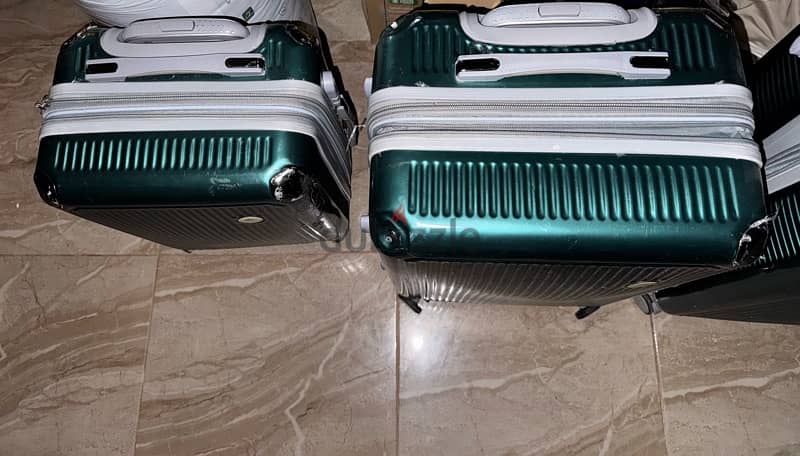 3 emerlad green luggage set 2