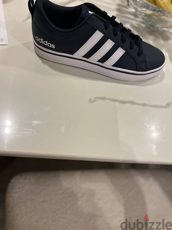 dark blue adidas sneakers 1