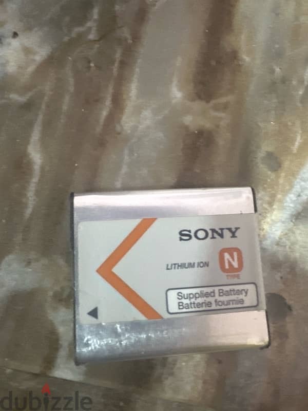 Sony N50 battery charger with battery 2