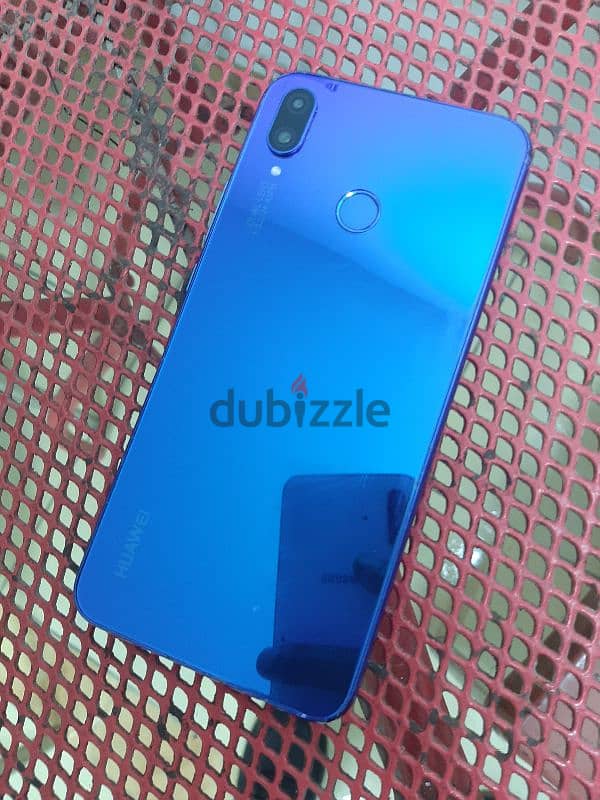 Huawei Nova 3i 1