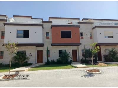 Townhouse middle for sale in  Azzar 1