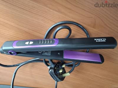 4.4 out of 5 stars (2,442)  Nicky Clarke Frizz Hair straightner