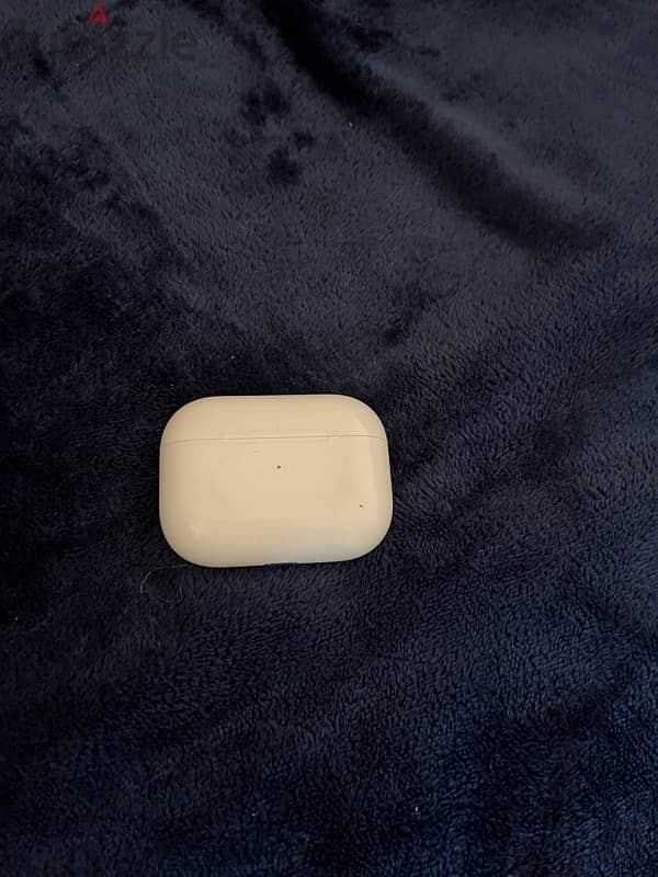 Air Pods Pro Case only 1