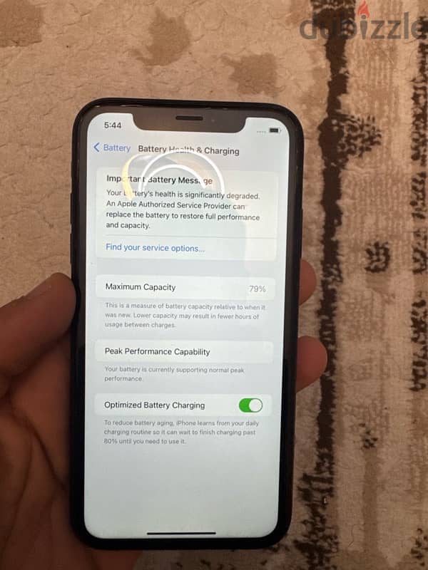 iphone xr 128 GIGABYTES 5