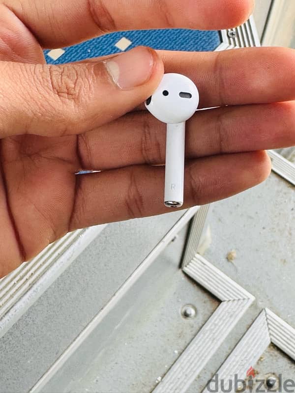 airpods GEN2 (ايربودز الاصدار الثاني ) 2