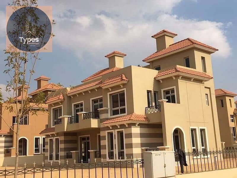 For sale, a corner townhouse in nayom Compound, immediate delivery 0