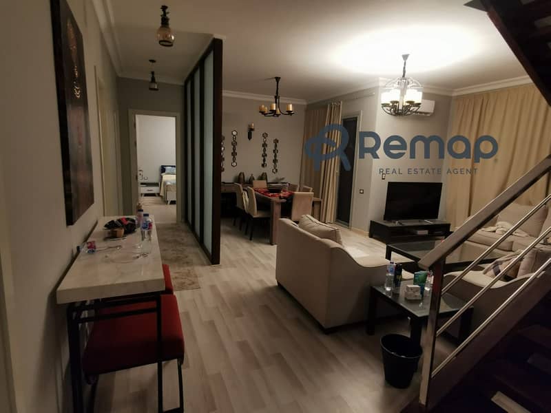 Penthouse للبيع 210 متر فى The Village Gate Palms Hills - التجمع الخامس 0