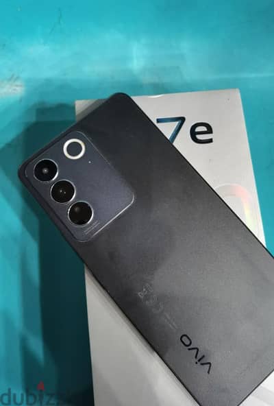 Vivo V27e