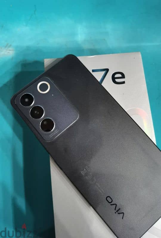 Vivo V27e 0