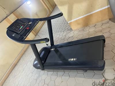 مشايه تكنو treadmill technogym أمريكي وزن مفتوح