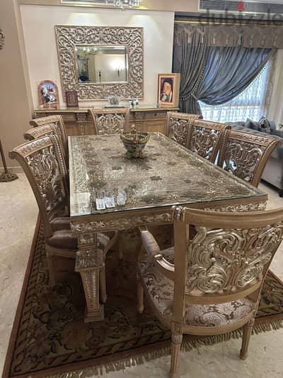 Luxuious Dining Set