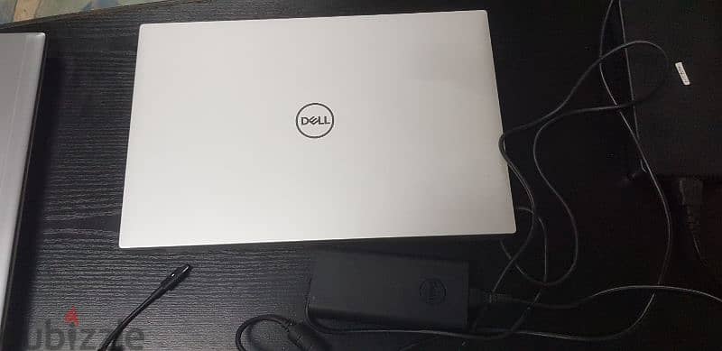 Delll XPS 17 9720:-core i7  12 th/32 GB/Ssd 1TB/Rtx 3060 M2 17"Touch 10