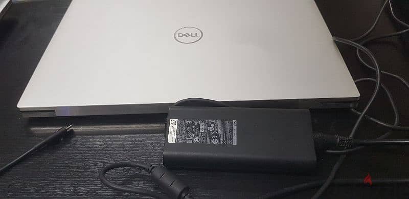 Delll XPS 17 9720:-core i7  12 th/32 GB/Ssd 1TB/Rtx 3060 M2 17"Touch 12