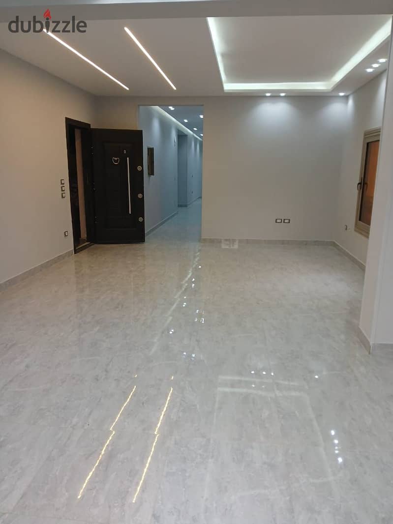 Apartment for administrative rent in New Cairo, steps to Suez Road 0