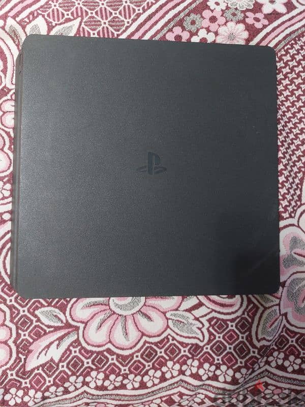 ps 4 slim 1