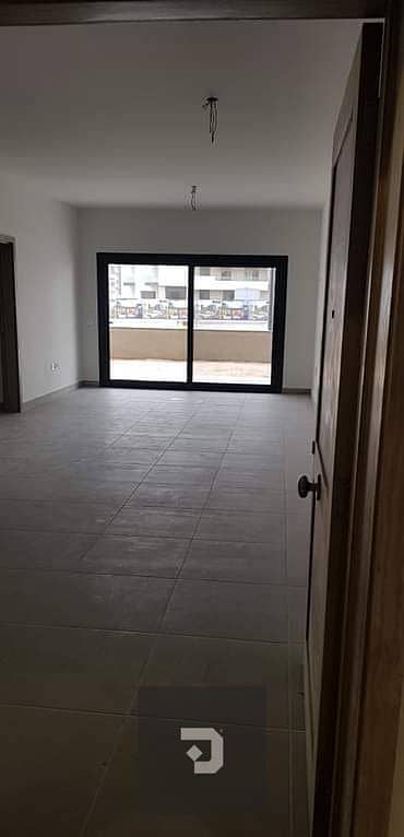 Ground Floor Apartment with Garden Fully Finished for Sale in Al Burouj Compound - Courtyard Phase