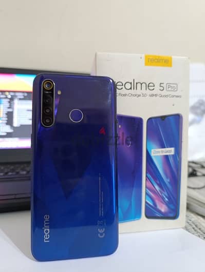 realme 5 pro بحاله ممتازه معاه كل مشتملاته