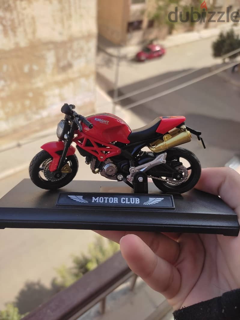 Motorcycle diecast model ماكيت موتوسيكل 1