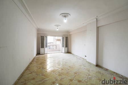 Licensed apartment for sale 125 meters in New Smouha next to Al Ittihad Club _ 1,600,000 cash