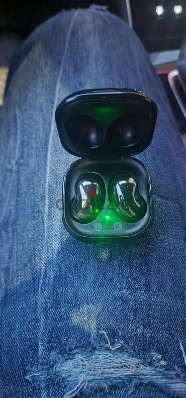 samsung galaxy buds live