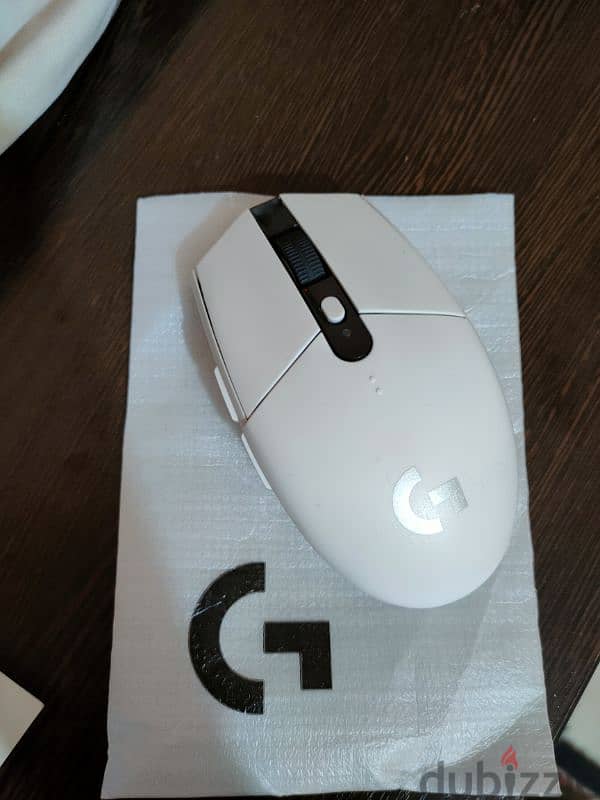 Logitech  G304 wireless mouse 6