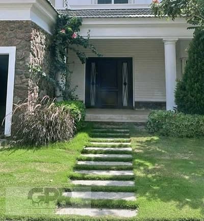 Ready to move and installment Villa for sale in Mountain View Compound, New Cairo