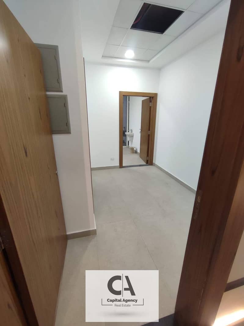 Clinic for rent, 40 sqm, equipped with distinctive dental services, close to Al-Rehab - finished with air conditioning - Fifth Settlement 0