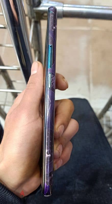 Oppo Reno 2F 4