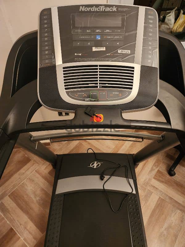 Nordictrack S25i Treadmill 1