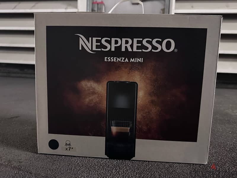 Nespresso Essenza Mini 0