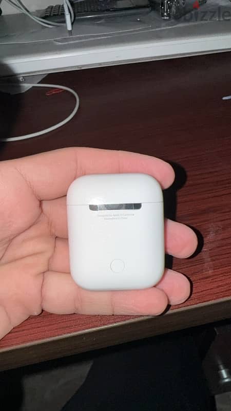 AirPods case and box original without the bucks 1