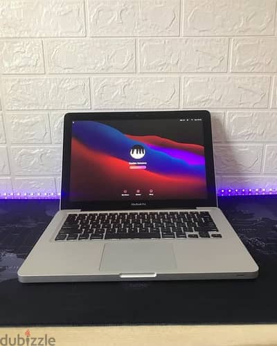 Mac book  pro 2012 Hard 500قابل للزيادة Ram8 قابل للزياده