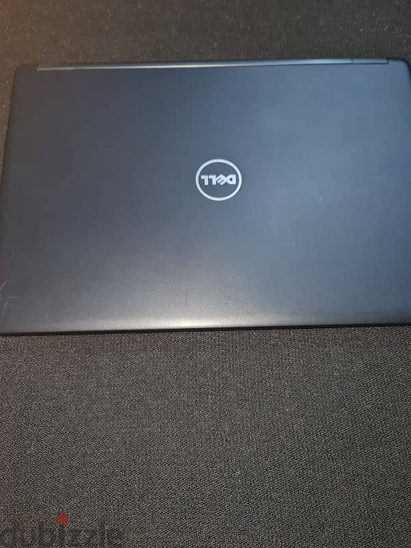 Dell latitude Processor Core i7 Generation7 Ram 8 DDR4   SSD 256 2