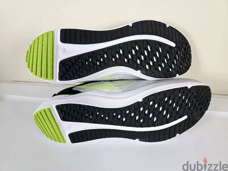 Nike Downshifter 12 Original from Canada غير مستعملة 4