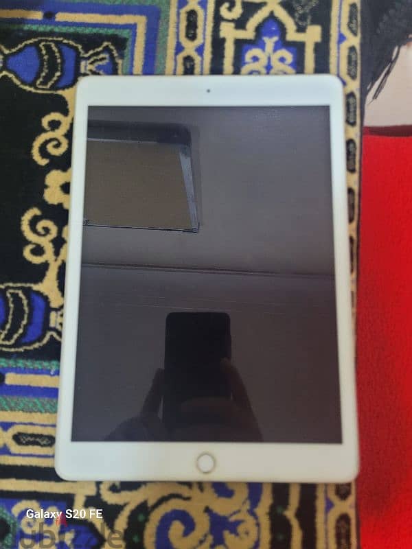 ipad 7 generation in good condition،  اي باد ٧ متفتحش 4