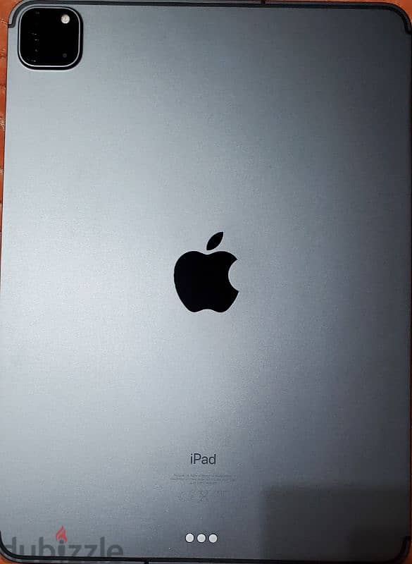 I pad pro11 2nd gen. B 100% , + original keyboard folio 3