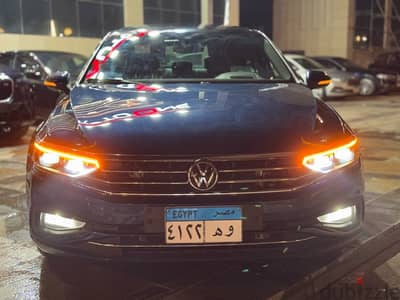 VOLKSWAGEN  PASSAT  COMFORT 2022 KM 22000 فابريكه صيانات