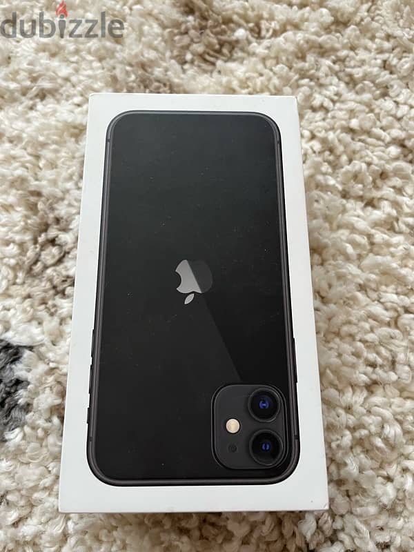 Iphone 11 للبيع مساحه ٦٤ و بطاريه ٧٧٪؜ مش عليه ضرايب بحالته 4