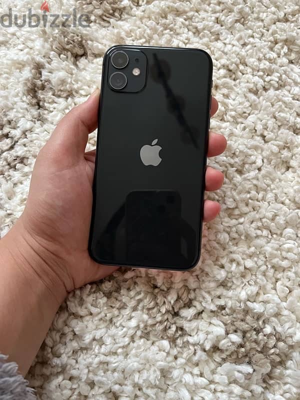 Iphone 11 للبيع مساحه ٦٤ و بطاريه ٧٧٪؜ مش عليه ضرايب بحالته 5